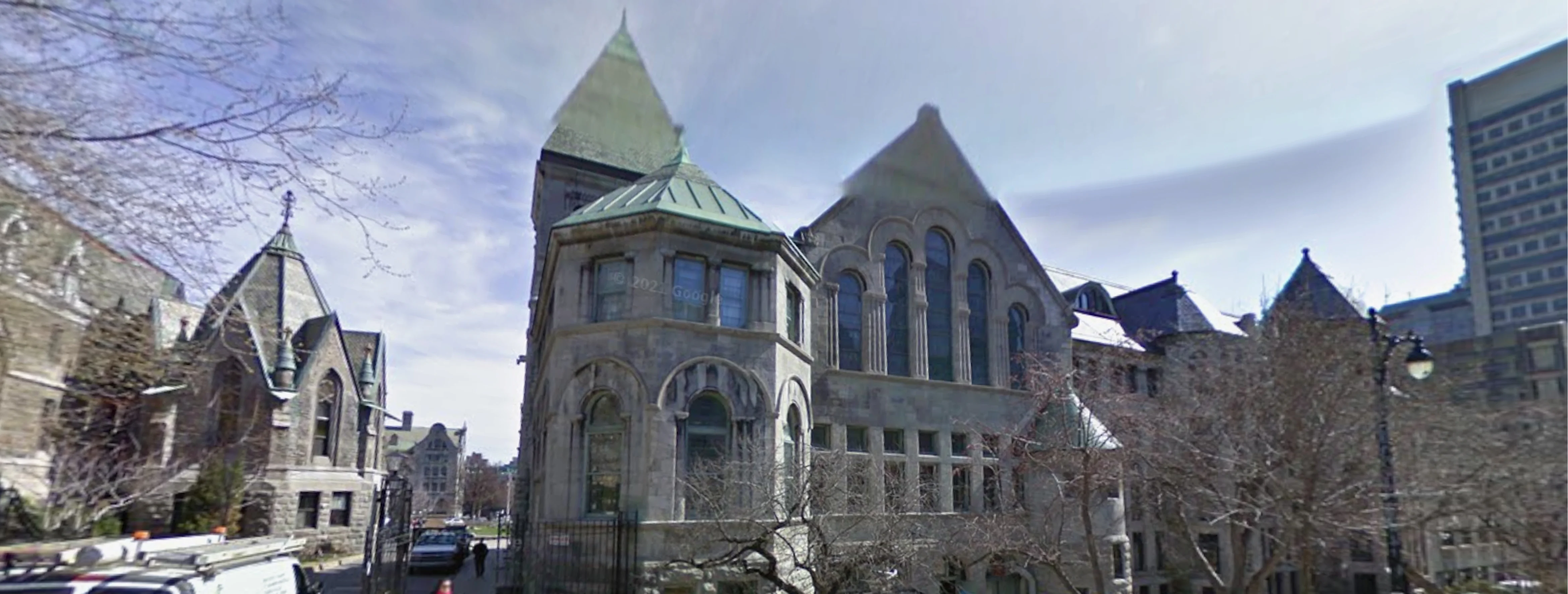Exterior view of MSA McGill Mosque Montréal building
